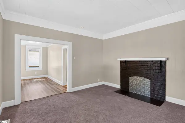 19 N Washington Avenue, Greenville, SC 29611