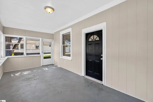 19 N Washington Avenue, Greenville, SC 29611