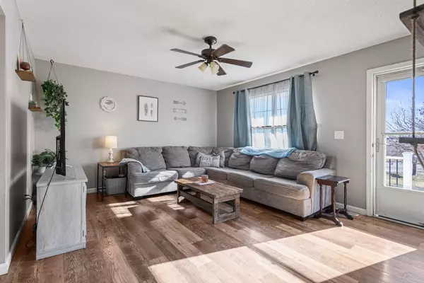 610 E Roosevelt RD, Philo, IL 61864