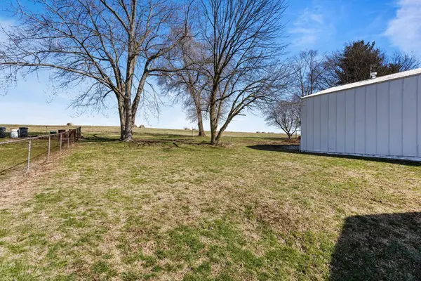 204 W Meade ST, White Heath, IL 61884