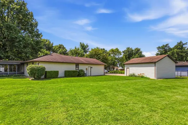 5 Southview DR, Sidney, IL 61877