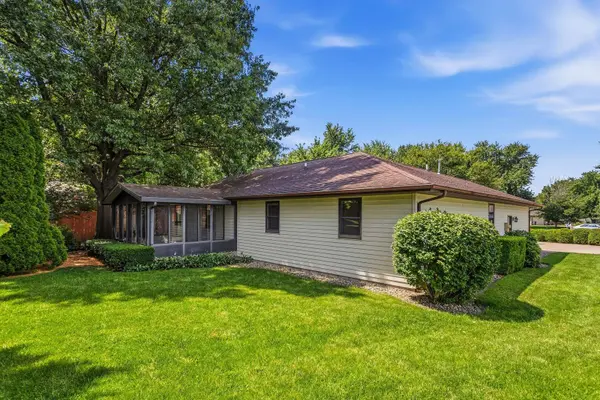 5 Southview DR, Sidney, IL 61877