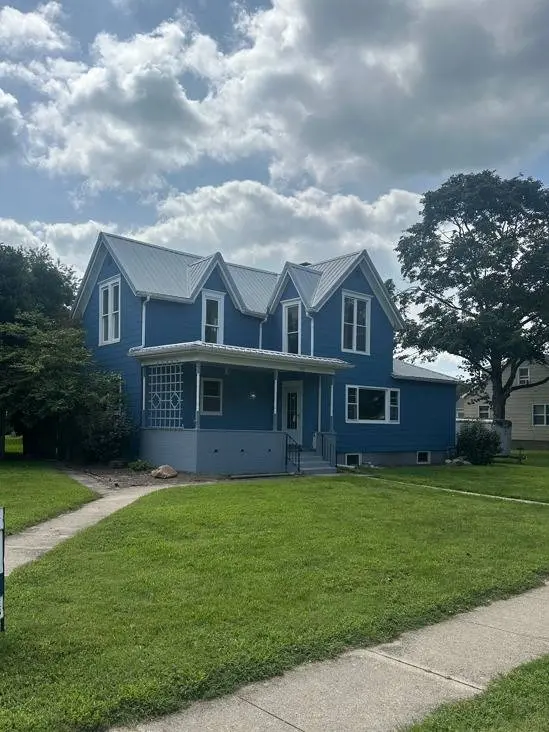 201 W Byron ST, Sidney, IL 61877