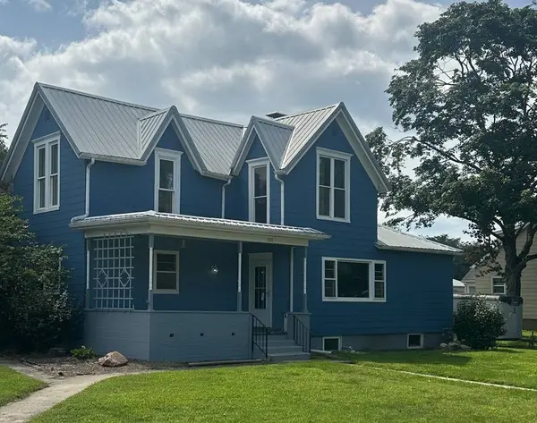 201 W Byron ST