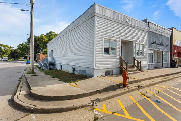 102 E Main ST, Tolono, IL 61880