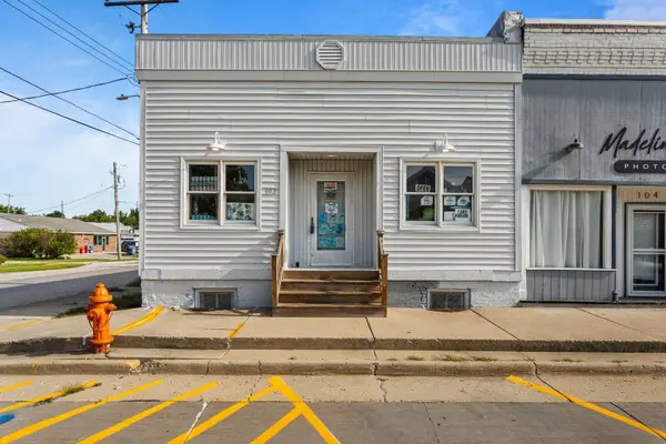 102 E Main ST