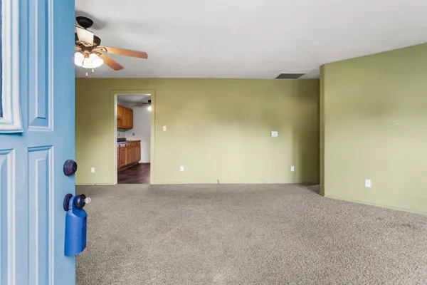 602 E Van Allen ST, Tuscola, IL 61953