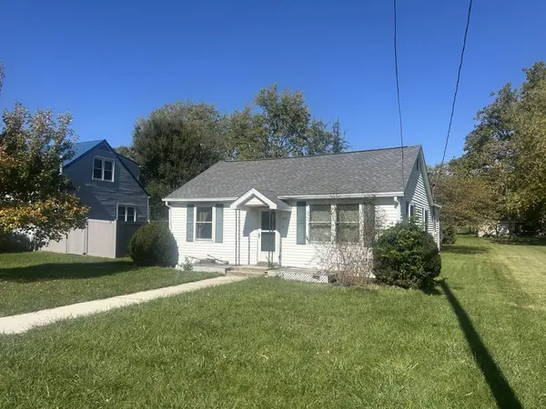 210 E Benham ST, Tolono, IL 61880