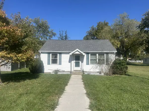210 E Benham ST, Tolono, IL 61880
