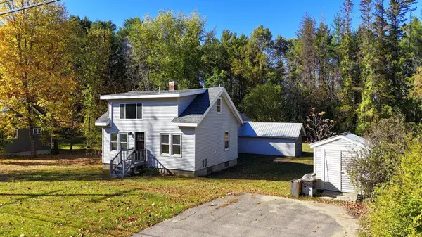 130 Holley RD, Farmington, ME 04938