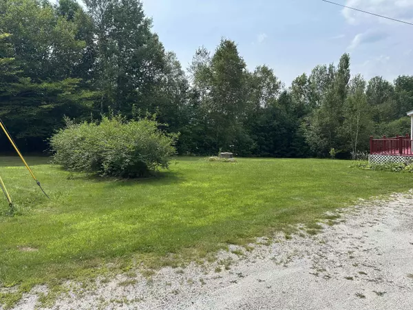 688 Industry Road RD, Farmington, ME 04938