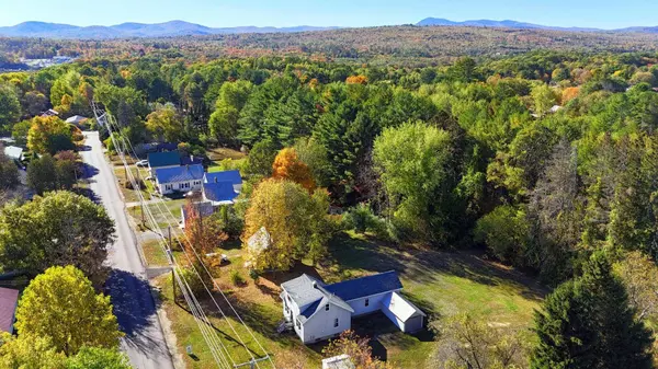 130 Holley RD, Farmington, ME 04938