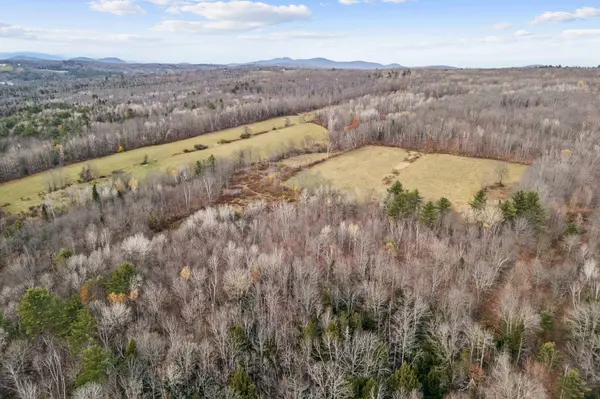 414 Farmington Falls RD, Farmington, ME 04938