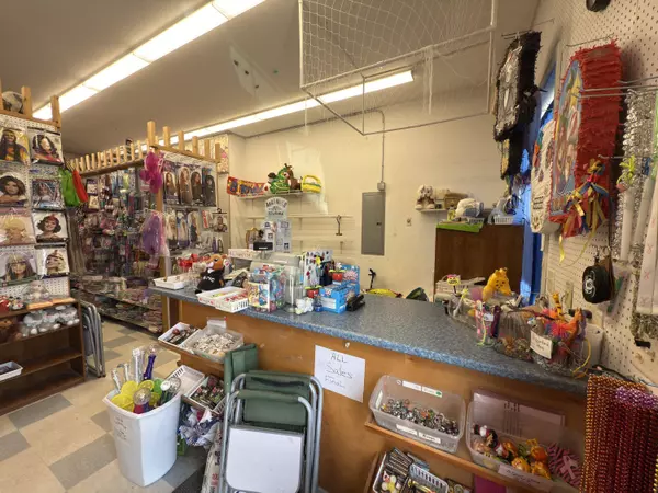 103 Fyfe RD, Farmington, ME 04938