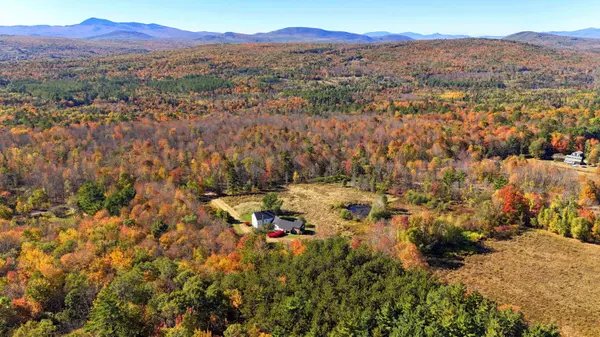 449 Holley RD, Farmington, ME 04938