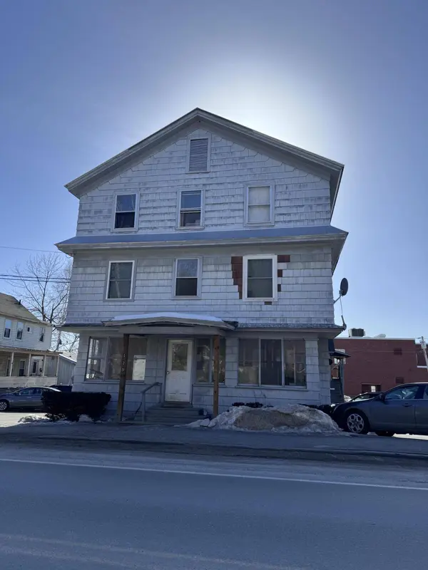 129 Perham ST, Farmington, ME 04938