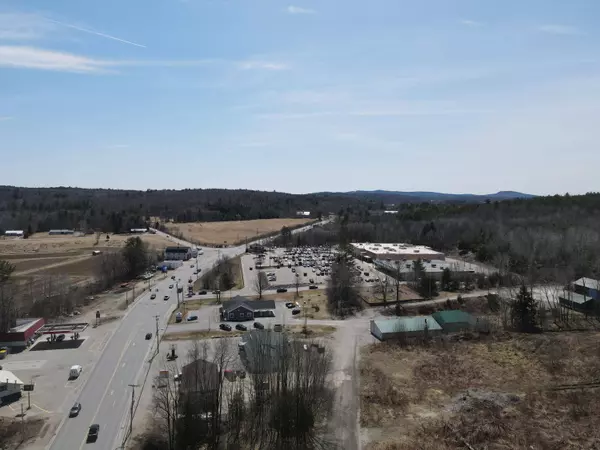 103 Fyfe RD, Farmington, ME 04938