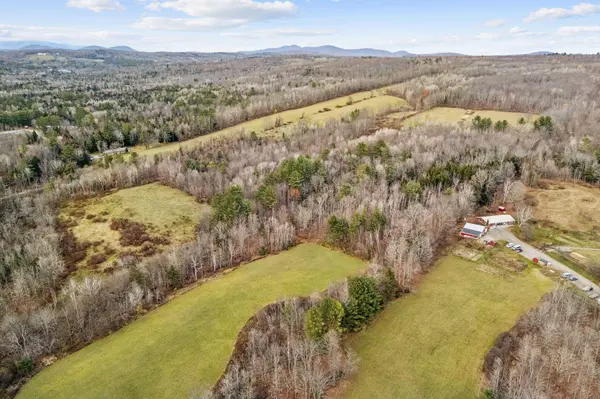 414 Farmington Falls RD, Farmington, ME 04938