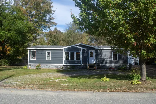 221 More Acres RD, Wilton, ME 04294