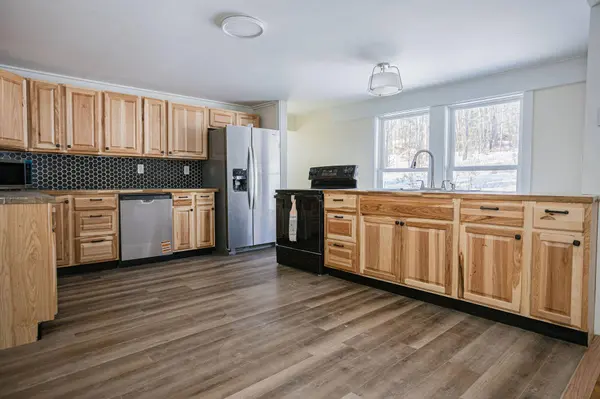 916 Orchard DR, Wilton, ME 04294