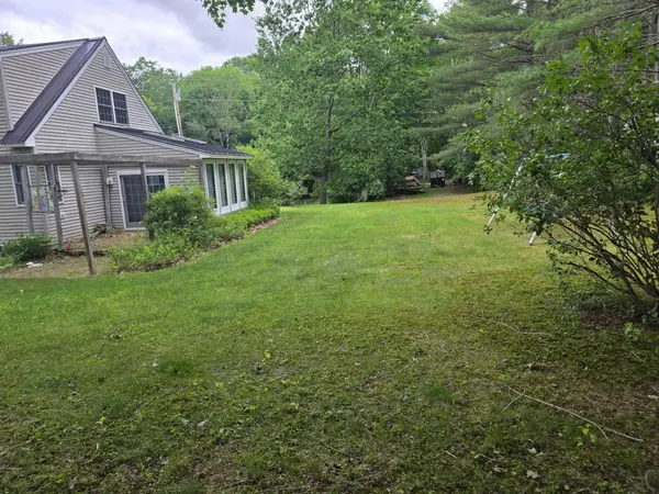 137 Barlen ST, Farmington, ME 04938