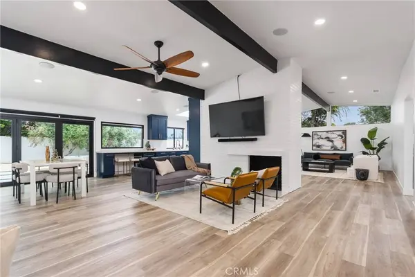 3000 Country Club DR, Costa Mesa, CA 92626
