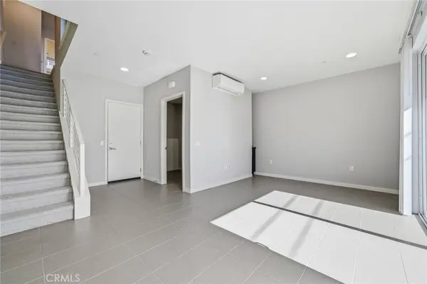 639 Channel WAY, Costa Mesa, CA 92627