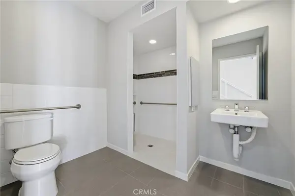 639 Channel WAY, Costa Mesa, CA 92627