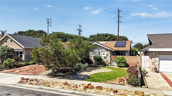1288 Londonderry ST, Costa Mesa, CA 92626