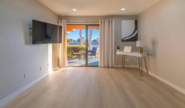 4303 E Cactus Road #128, Phoenix, AZ 85032