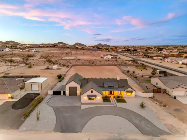 1138 W Catherine Ln, San Tan Valley, AZ 85144-8290