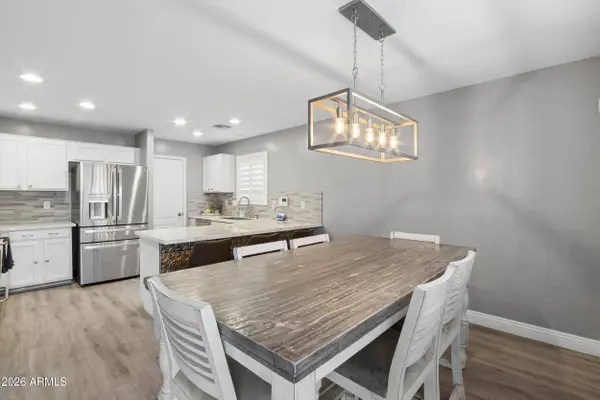 38257 N JONATHAN Street, San Tan Valley, AZ 85140