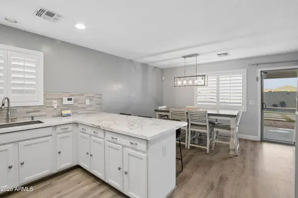 38257 N JONATHAN Street, San Tan Valley, AZ 85140