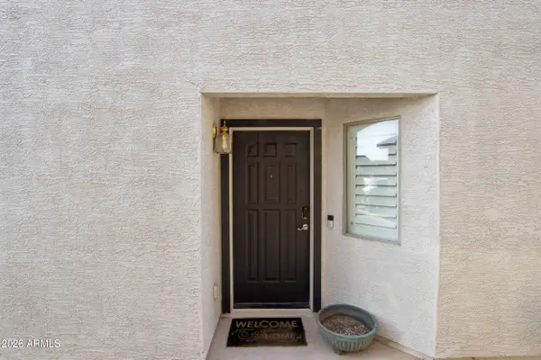 38257 N JONATHAN Street, San Tan Valley, AZ 85140