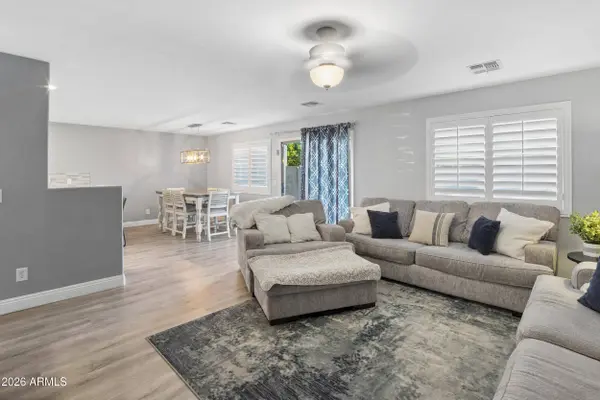 38257 N JONATHAN Street, San Tan Valley, AZ 85140