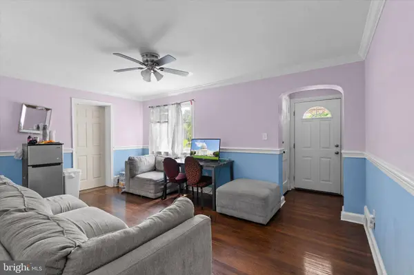 6504 KNOLLBROOK DR, Hyattsville, MD 20783