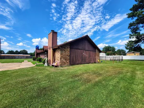 6812 Jefferson Paige Road, Shreveport, LA 71119