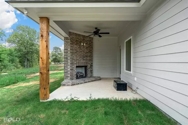 5870 Northwood Oaks, Shreveport, LA 71107