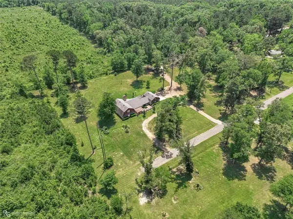 10635 Saddle Lane, Keithville, LA 71047