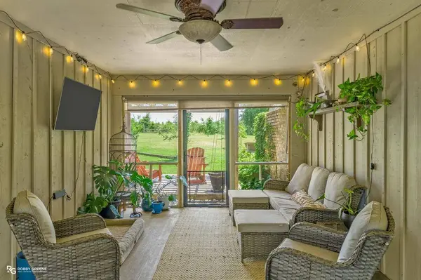 10635 Saddle Lane, Keithville, LA 71047