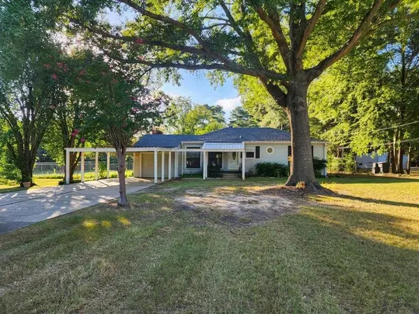 1894 Shady Lane, Shreveport, LA 71118