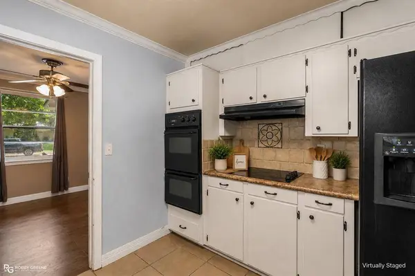 2704 E Cavett Drive, Shreveport, LA 71104
