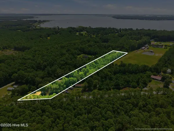 390 Old Winberry RD, Newport, NC 28570