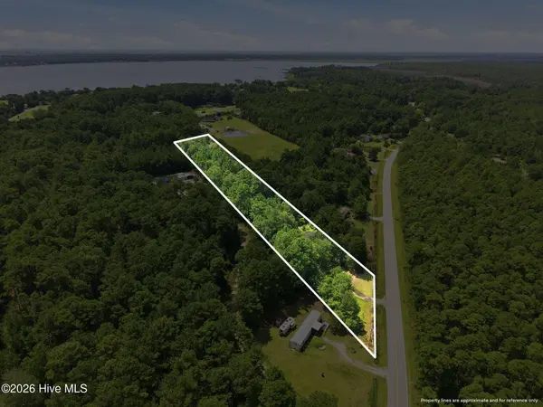 390 Old Winberry RD, Newport, NC 28570