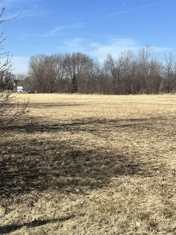 8246 N Crystal Lake Road, Beaver Dam, WI 53916