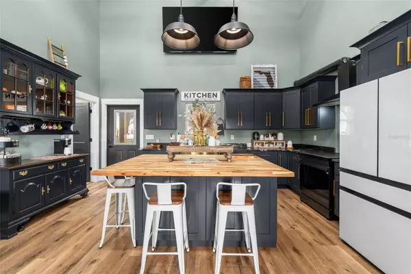 23220 NW 27TH ST, Morriston, FL 32668