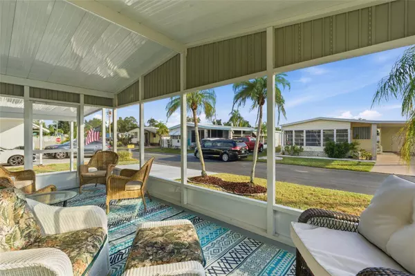 3073 LONGVIEW LN, North Fort Myers, FL 33917