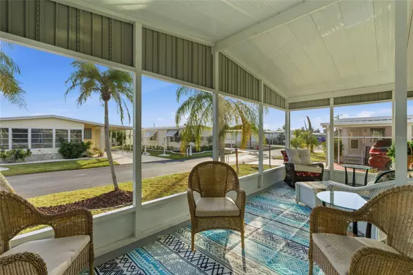 3073 LONGVIEW LN, North Fort Myers, FL 33917