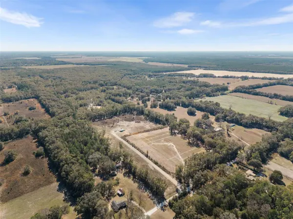 17807 SW 83RD AVE, Archer, FL 32618