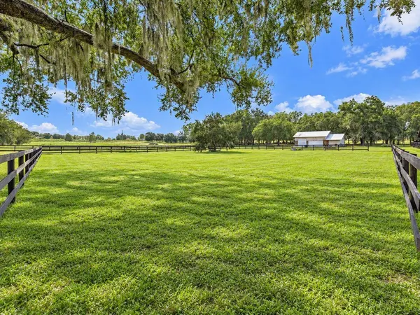 17490 SE 60TH ST, Morriston, FL 32668